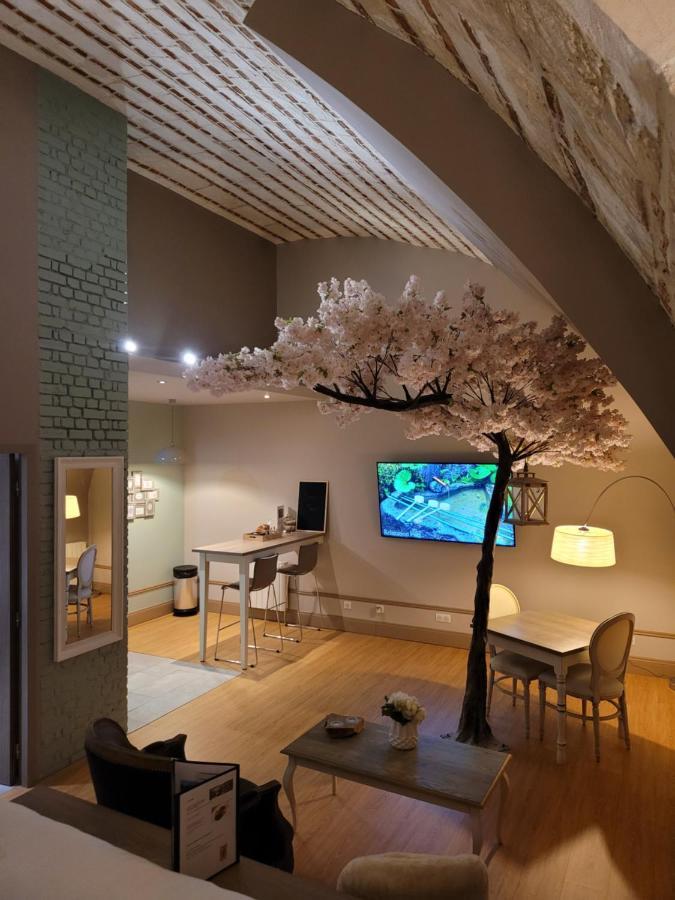 La Parenthese Envoutee Aparthotel Amiens Exterior photo